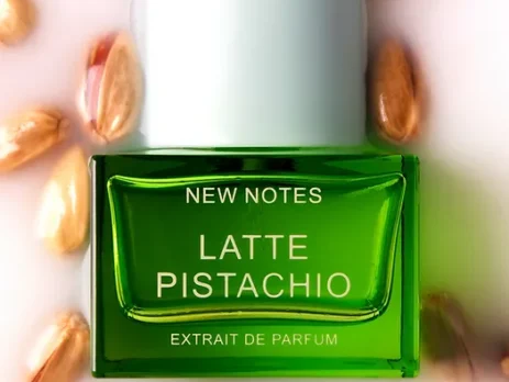 Latte Pistacchio unisce il calore cremoso di un latte schiumoso alla essenza di pistacchio...